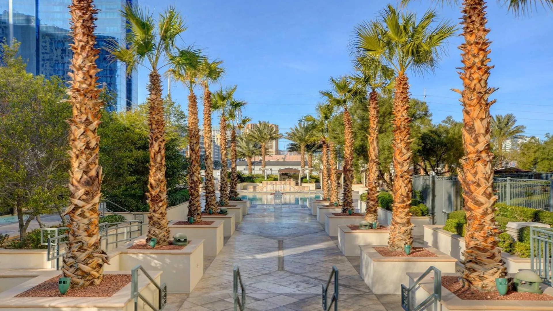 Mgm Signature-17-801 1Br2Ba F1 Strip View Balcony Las Vegas